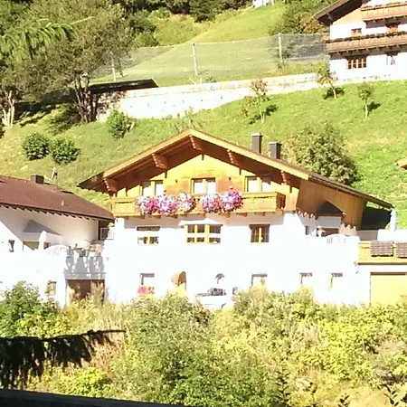 Apart Garni La Monte Apartment *